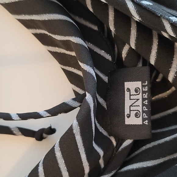 Elegant style Blouse - Picture 4 of 6